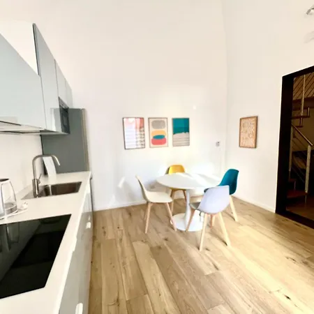 Andrea's 12 Apartmán